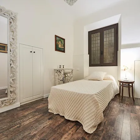 Penthouse With Terrace Apartman